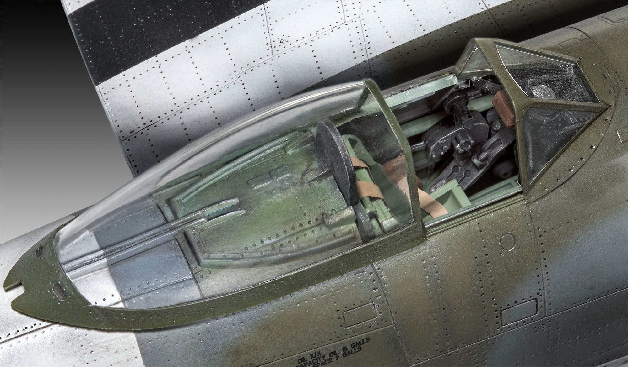 Revell 1:32 Hawker Tempest Mk.V 03851