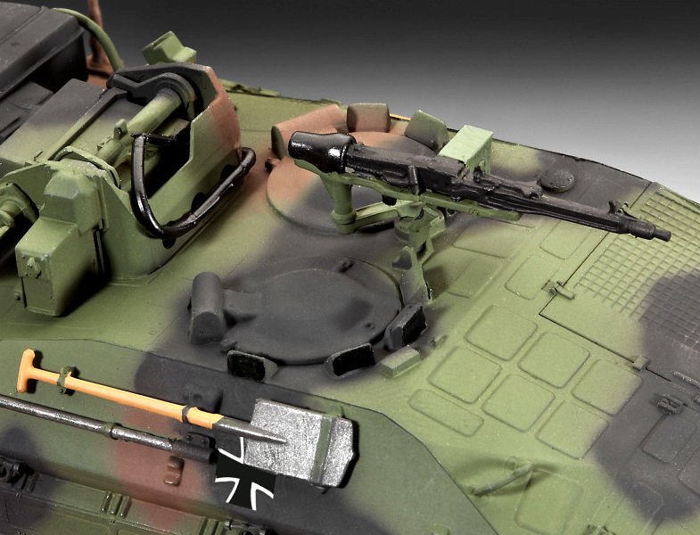 Revell 1:35 Wiesel 2 LeFlaSys AFF 03094
