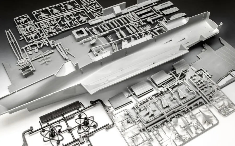 Revell 1:400 USS Enterprise CVN-65 (Platinum Edition) 05173
