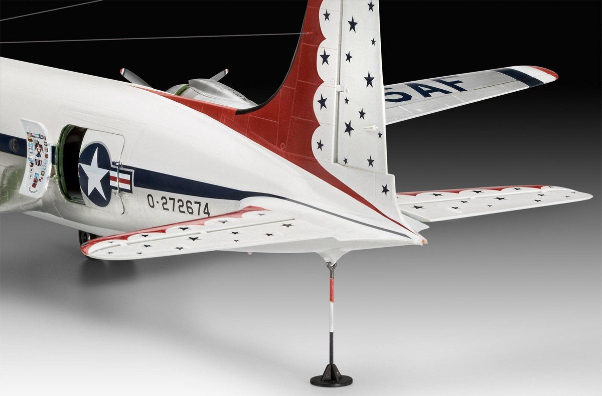 Revell 1:72 C-54 D Thunderbirds 03920