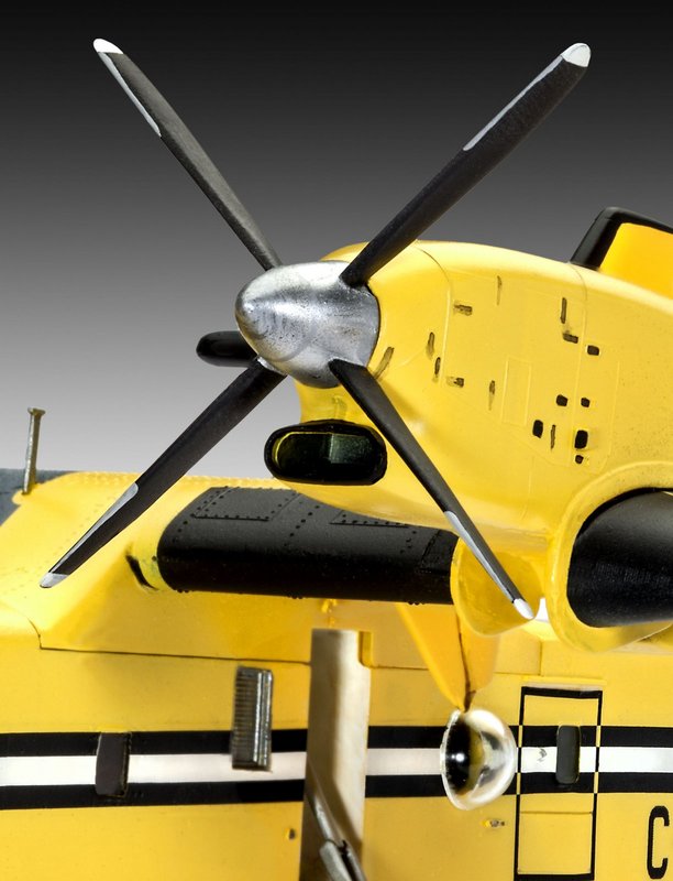 Revell 1:72 Canadair CL-415 04998