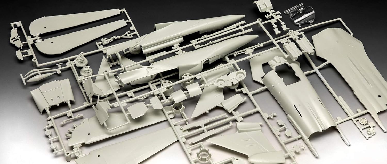 Revell 1:72 EF-111A Raven 04974