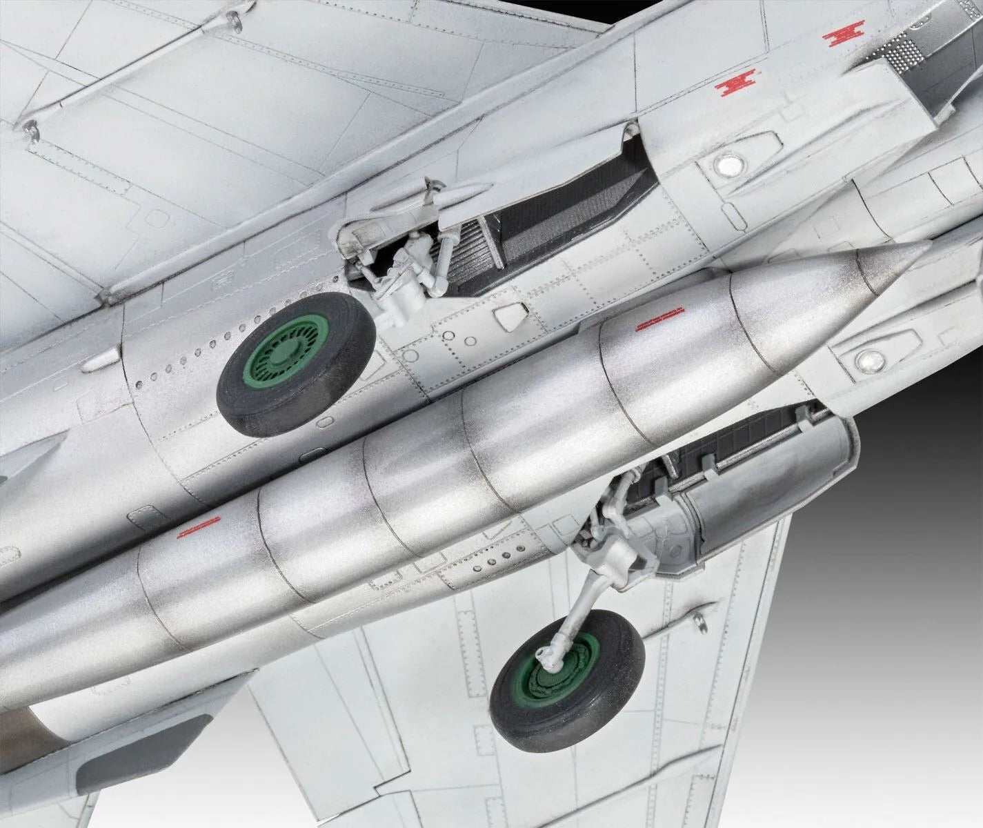 Revell 1:72 MiG-25 RBT "Foxbat B" 03878