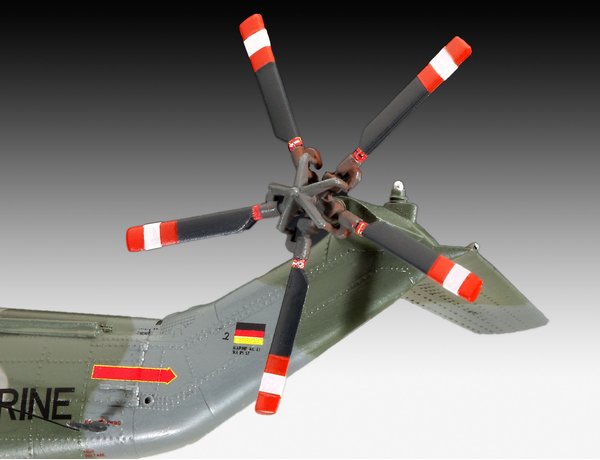 Revell 1:72 Search and Rescue Seenotrettungskreuzer Berlin + Westland Seaking Mk 41 05683