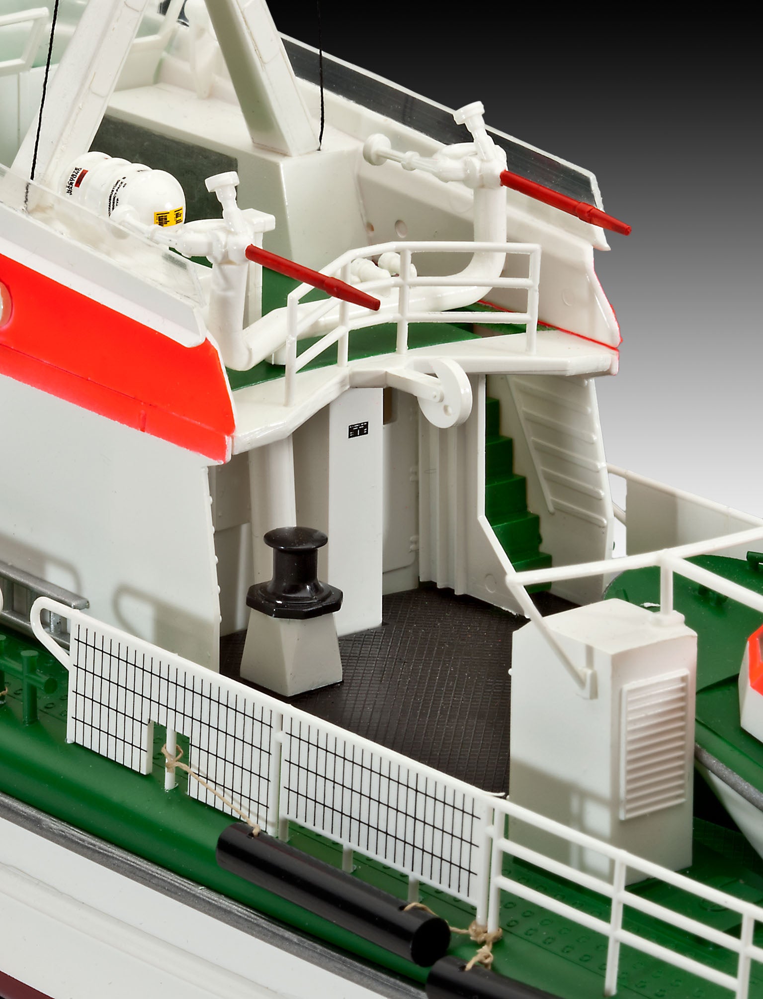 Revell 1:72 Search and Rescue Seenotrettungskreuzer Berlin + Westland Seaking Mk 41 05683