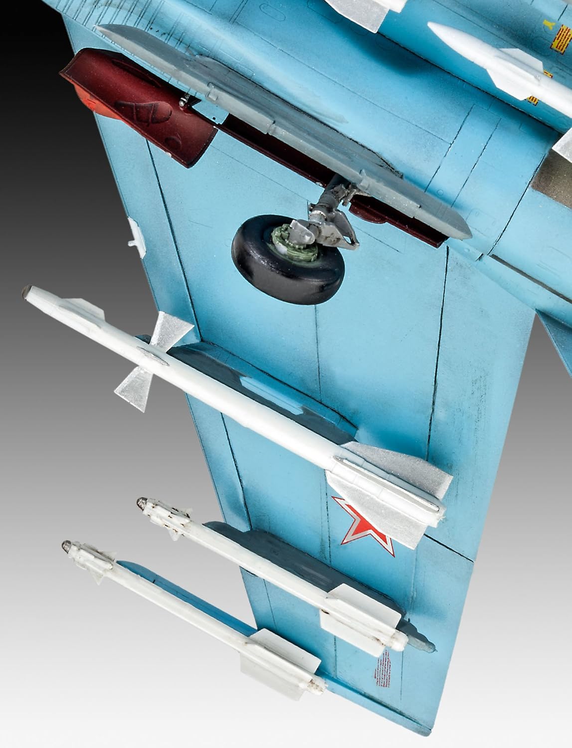 Revell 1:72 Sukhoi Su-27 SM Flanker 04937