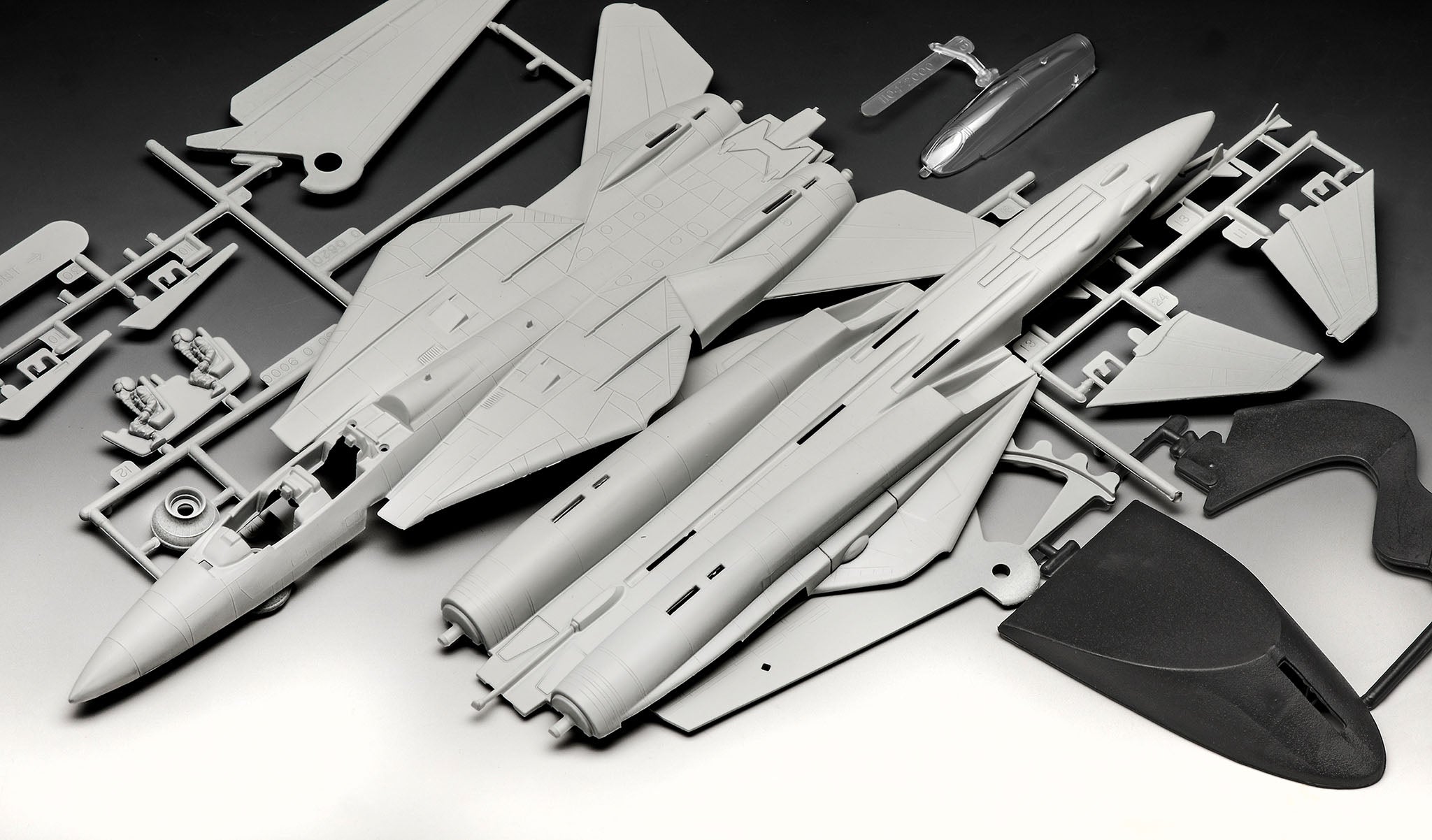 Revell 1:72 Top Gun Maverick's F-14 Tomcat easy-click system 04966