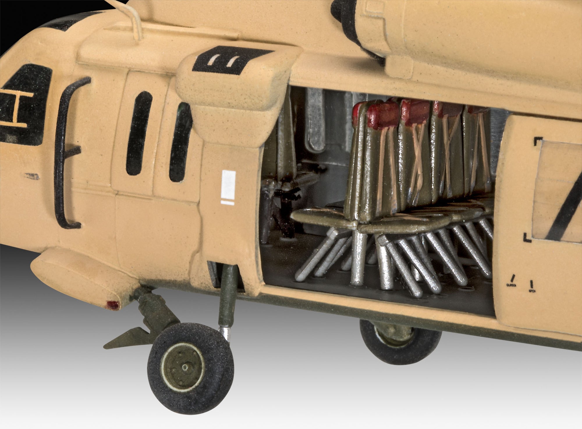 Revell 1:72 UH-60 Transport Helicopter 04976