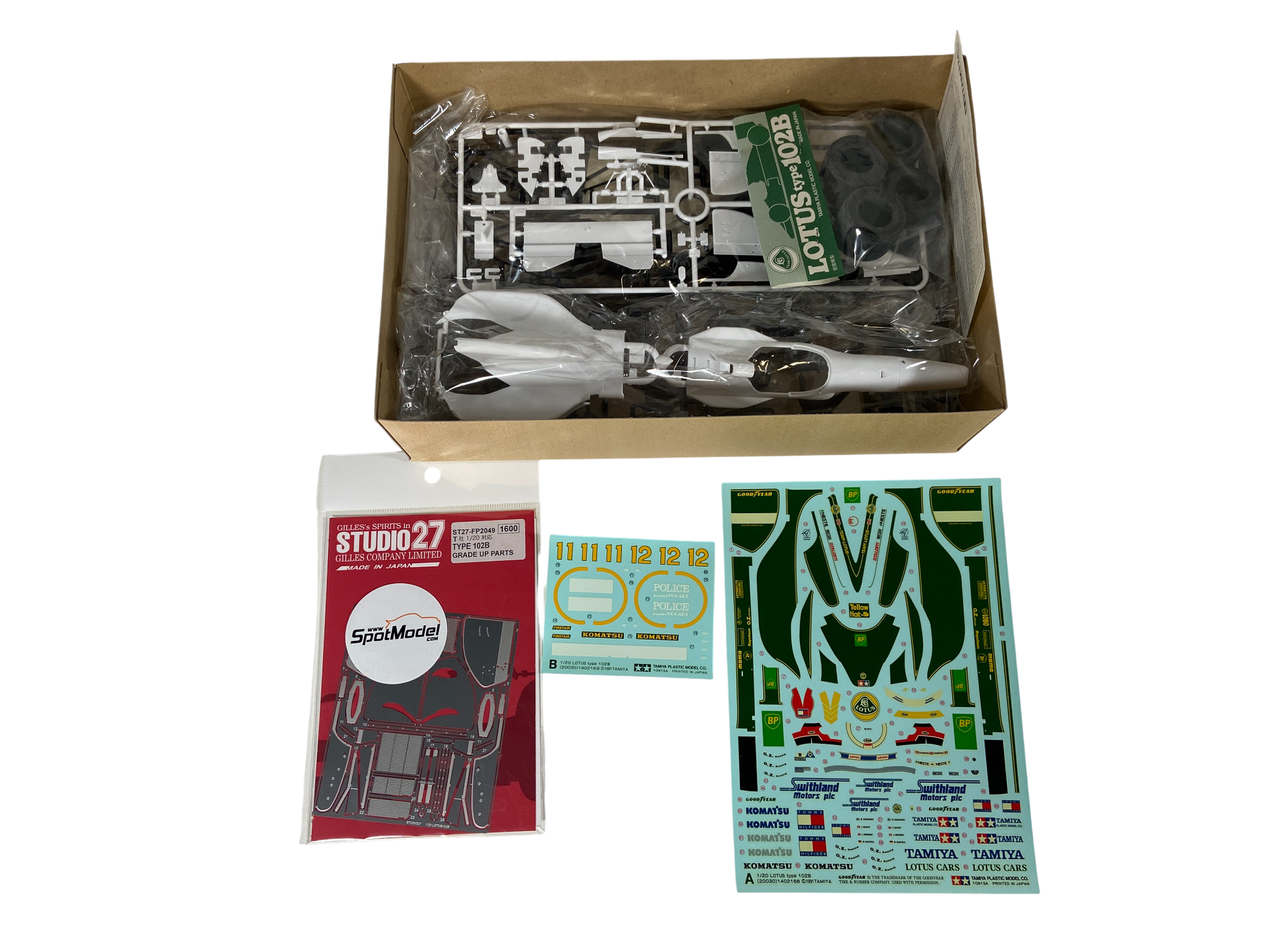 Tamiya 1:20 Lotus type 102B incl. PE set 20030