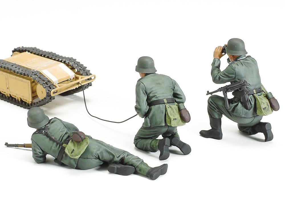 Tamiya 1:35 German Assault Pioneer Team & Goliath Set 35357