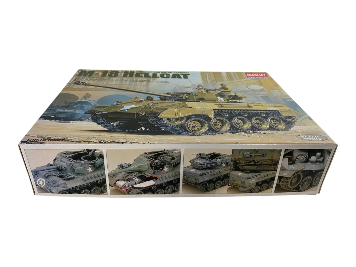 Academy 1:35 M-18 Hellcat U.S. Army Gun Motor Carriage incl. upgrades 1375