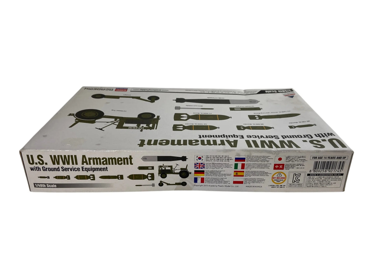Academy 1:48 U.S. WWII Armament with Ground Service Equipment 12291