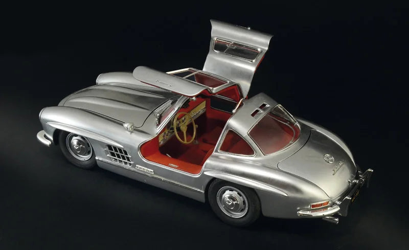 Italeri 1:16 Mercedes-Benz 300SL Gullwing 3612