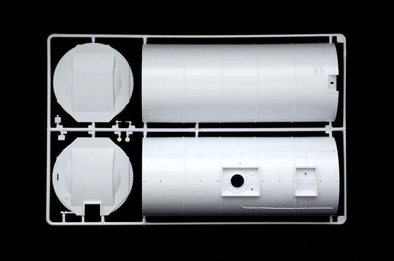 Italeri 1:24 Tecnokar Trailer with 20' Tank 3929