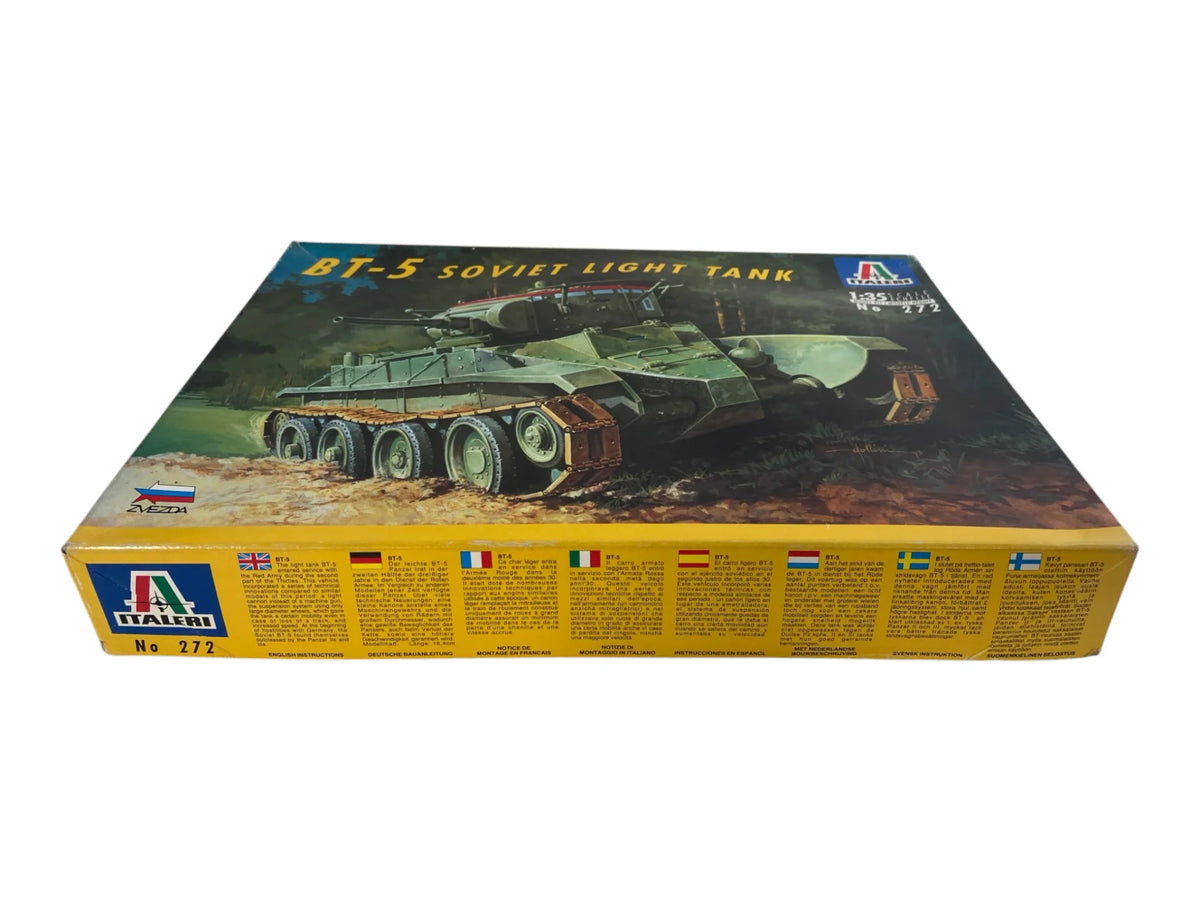 Italeri 1:35 BT-5 Soviel Light Tank incl. extra's (zie omschrijving) 272