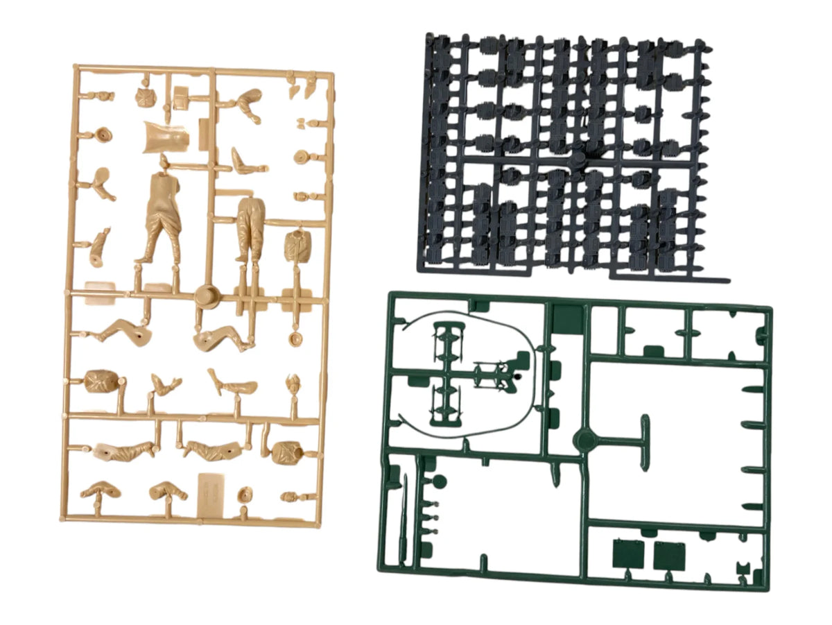 Italeri 1:35 BT-5 Soviel Light Tank incl. extra's (zie omschrijving) 272
