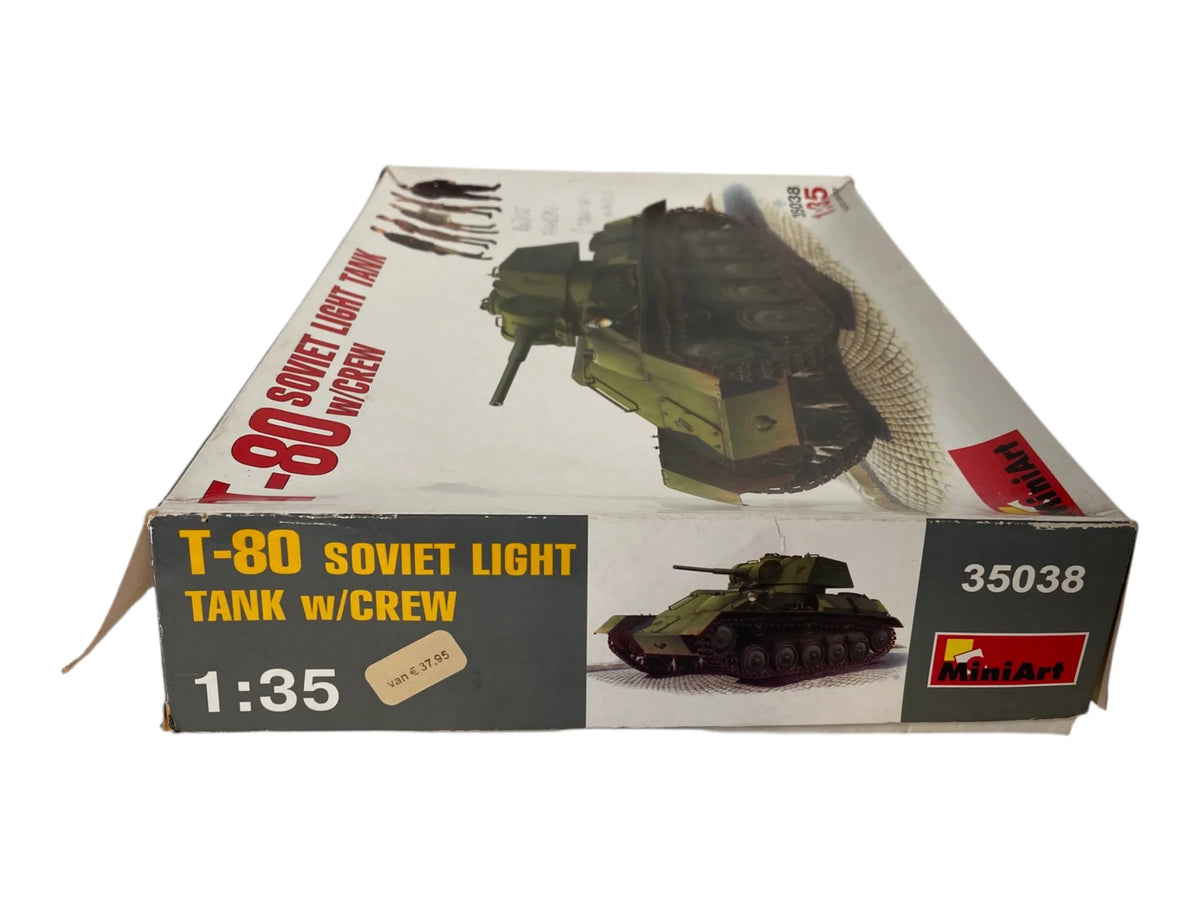 MiniArt 1:35 Soviet T-80 Light Tank w/Crew (afwijkende figuren) 35038