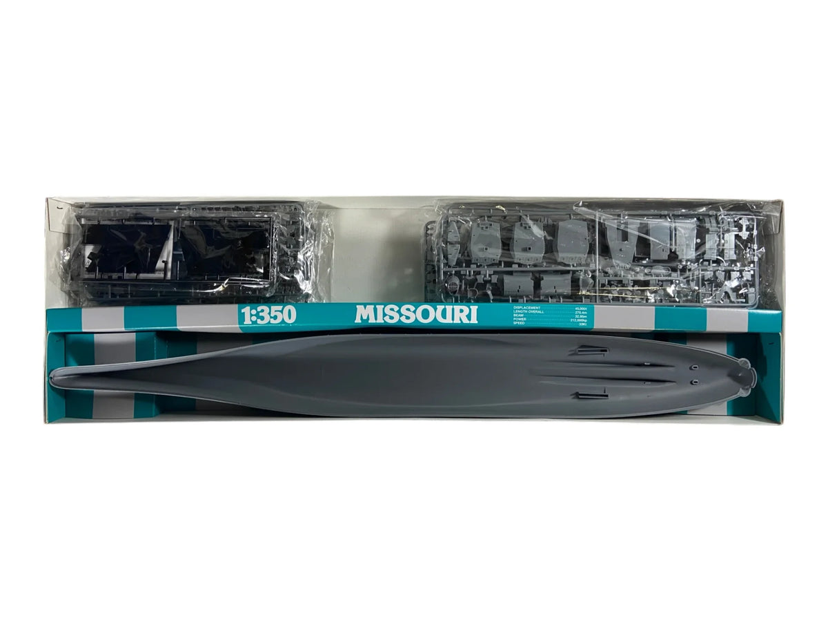 Tamiya 1:350 U.S. Battleship BB-63 Missouri incl. upgrade sets 78018