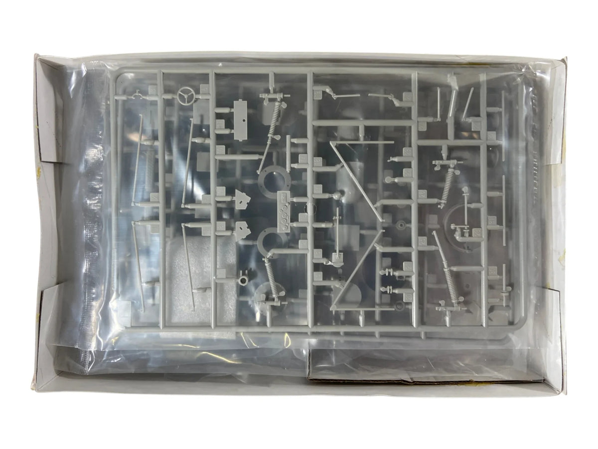 Trumpeter 1:35 Soviet NKL-26 Armoured Aerosan 02321