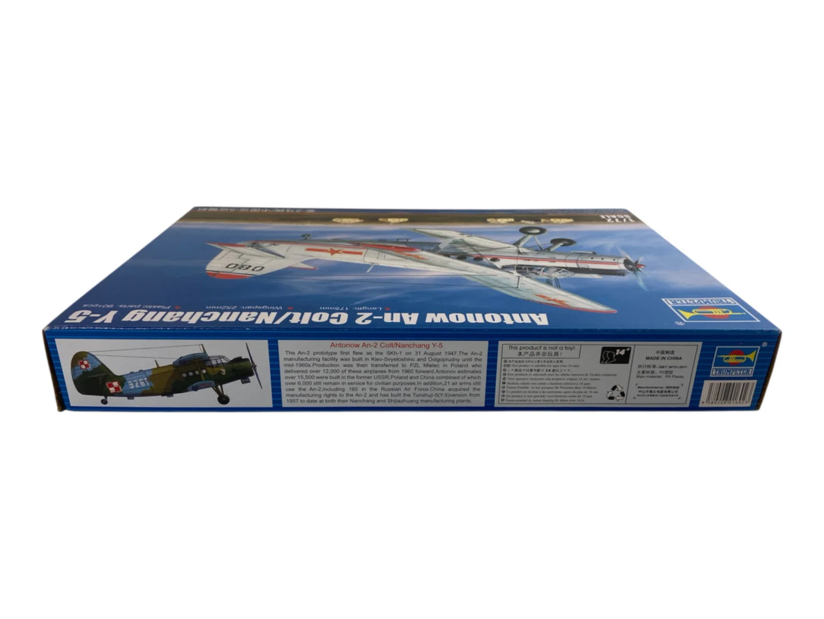 Trumpeter 1:72 Antonov An-2 Colt / Nanchang Y-5 01602