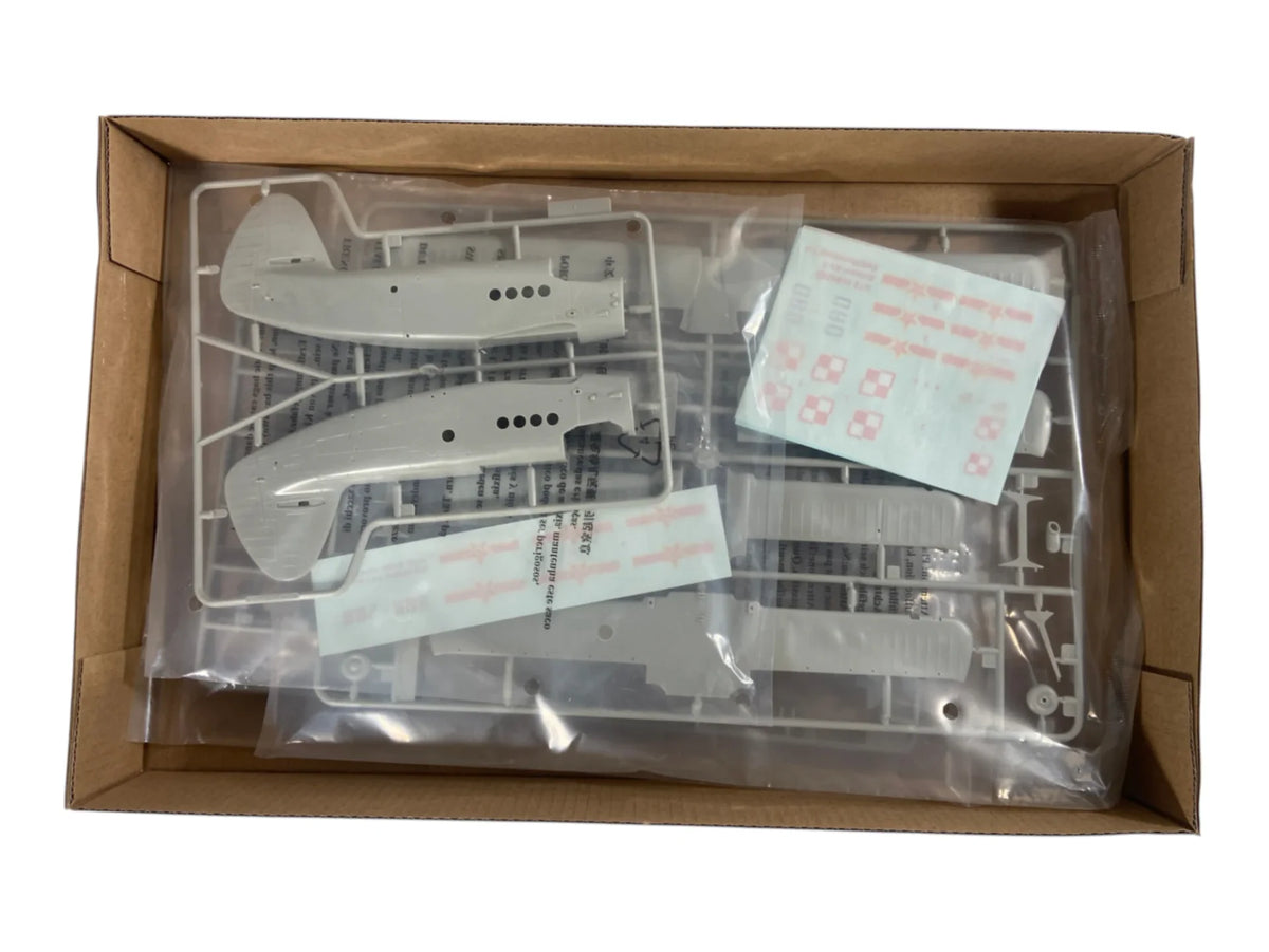 Trumpeter 1:72 Antonov An-2 Colt / Nanchang Y-5 01602